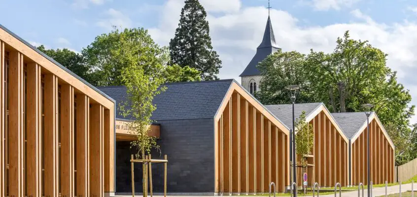 Heudebouville School, Normandy France