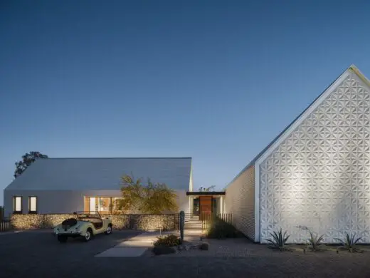 2 Barns Residence Phoenix