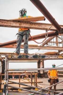 Choosing Quality Work Wear for Construction Workers