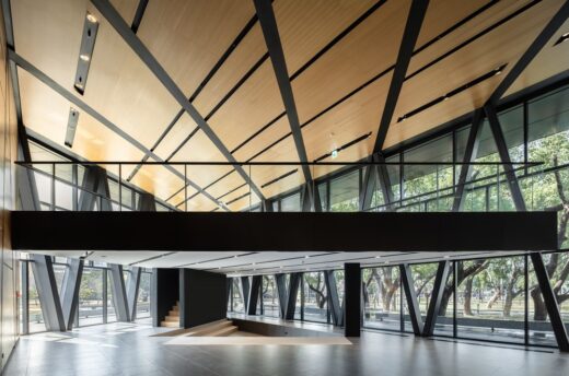 Public Library Pingtung City
