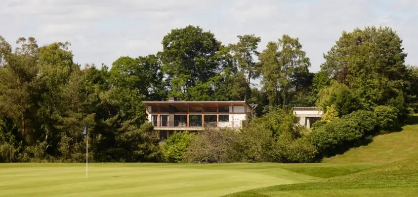 Tarn Moor Residence, Hampshire England