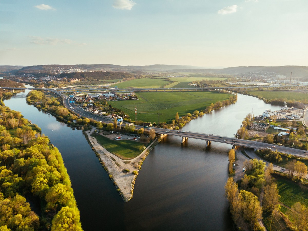 Confluence Periurban Park Prague design competition