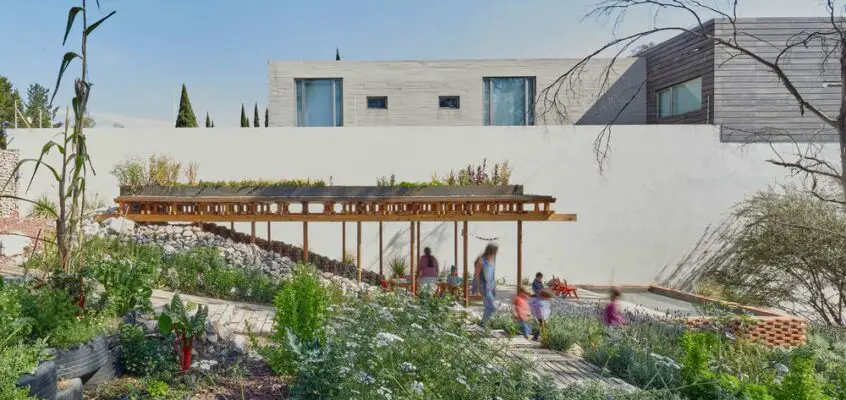 El Terreno Educational Center, Ciudad de México