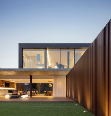 Portuguese rural modern home design by Visioarq Arquitectos