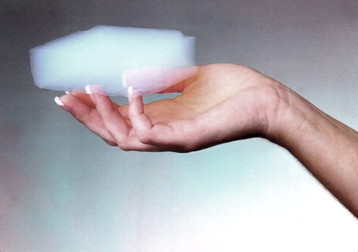 Aerogel Wonder Material hand