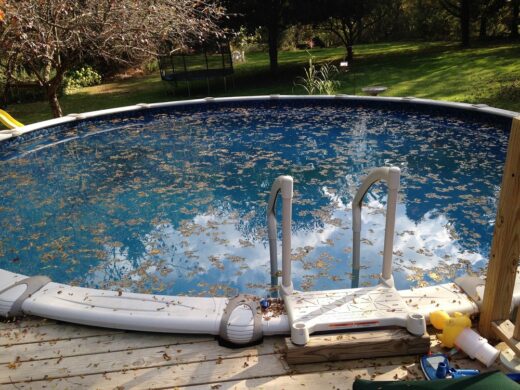 Clean a Dirty Above-ground Pool Liner