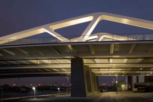 Theunis Bridge in Antwerp crossing structure