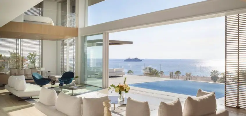 Glyfada Apartment Building, Athens Greece
