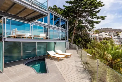 Koenig Beach House Malibu deck recliners small pool