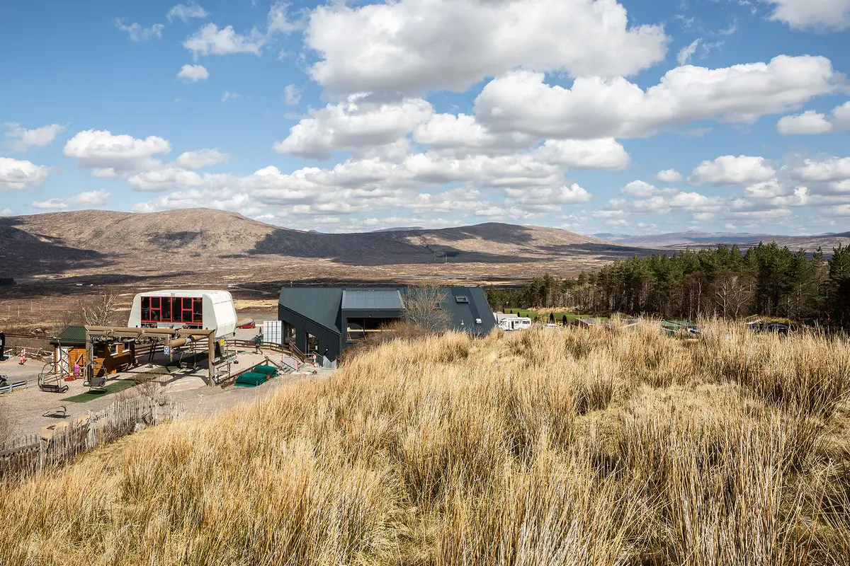 Glencoe Base Station building design