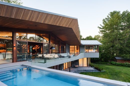 Memphremagog Lake Residence Quebec Home