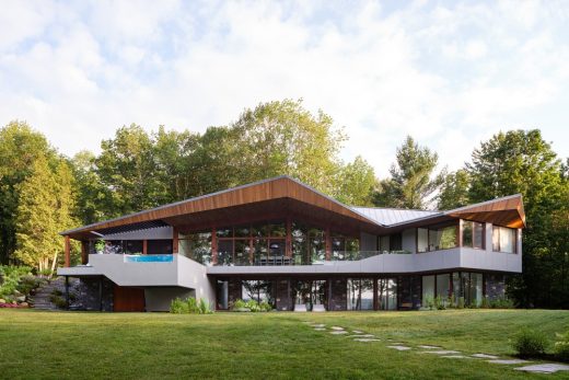 Memphremagog Lake Residence, Quebec Home