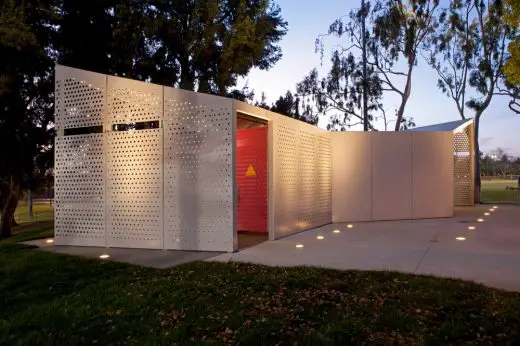 Clover Park Restrooms Santa Monica California