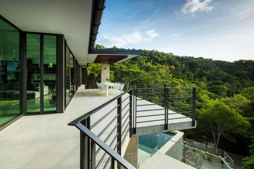 Edge Hill Residence Cairns