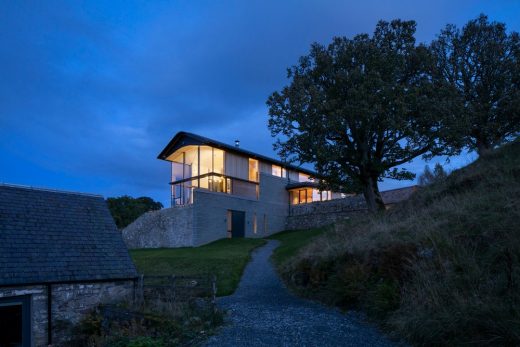 Loch Tummel House Schiehallion 