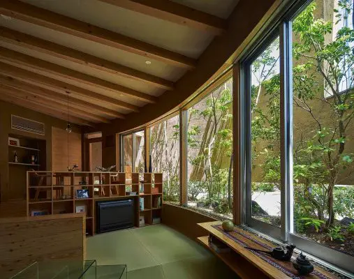 PeacoQ House Japan