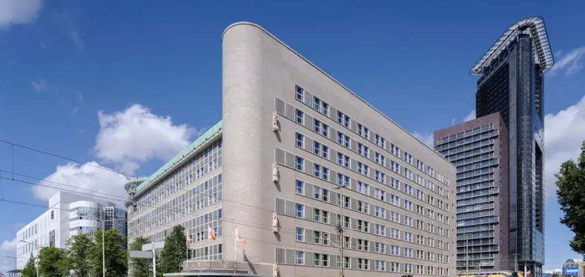 Stationspostgebouw, The Hague, Holland