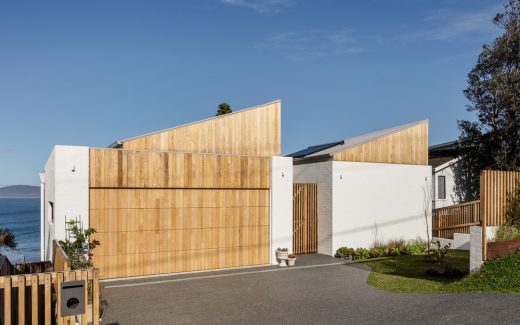 White and Timber House NSW