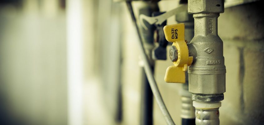 7 signs your water heater needs repair or replacement