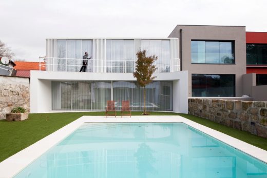 Modern Porto property swimming pool