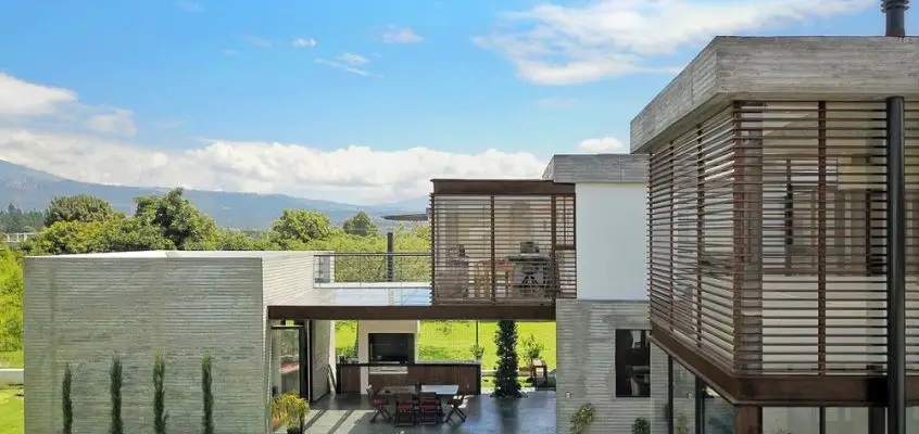 Concrete House, Pichincha, Ecuador