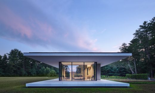 Minimalist Glass House in Berkshires, MA