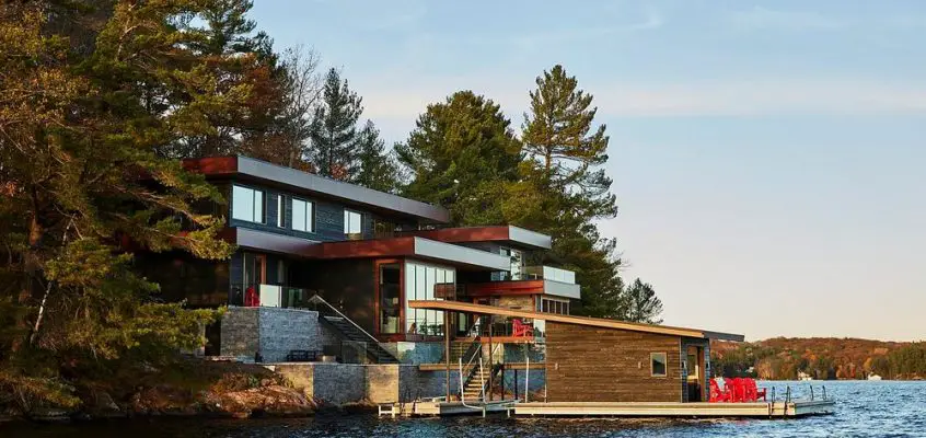 Scarcliffe Cottage on the Muskoka Lakes, Ontario