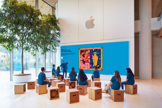 Apple BKC Flagship Store Mumbai