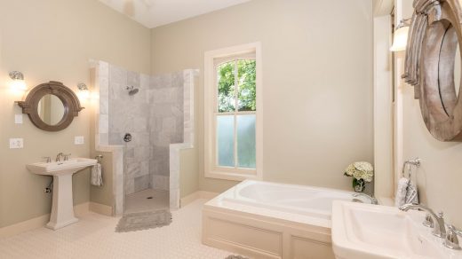 Designing perfect bathroom decor style