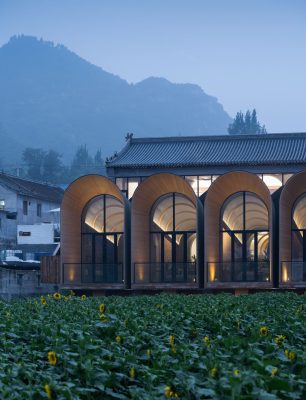 Tiangang Zhixing Village Living Room Hebei Province