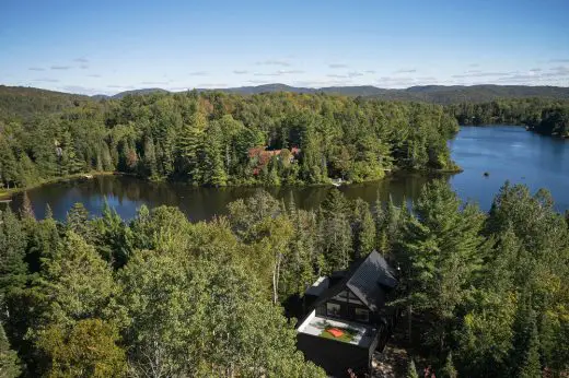 House on Lake Arthur Québec Canada