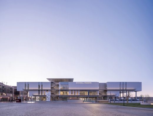 Floating Islands Exhibition by architects Renzo Piano Building Workshop