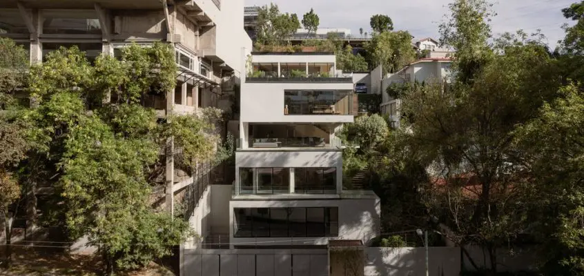 Casa Madre, western Mexico City property
