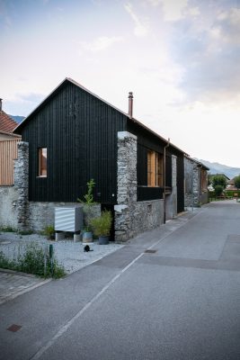 Hof and Hist House Felsberg design by Modunita architects sa