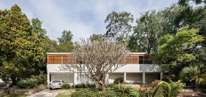 Middle Cove House, Sydney, New South Wales