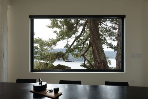 Mountaintop Hideaway House Mayne Island BC