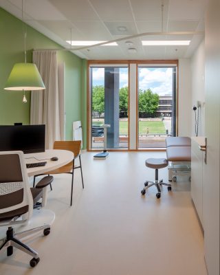 Dutch healthcare facility by EGM architects