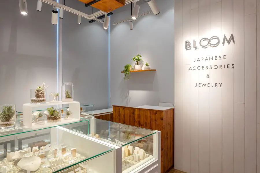 Japanese jewelry stores sale