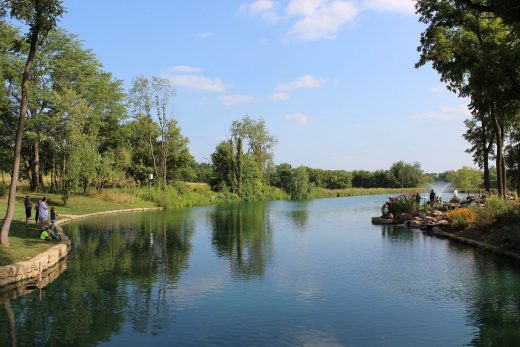 Illinois river landscape - moving to South Elgin IL, USA