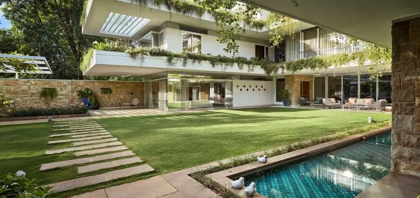 The Hovering Gardens House, Pune