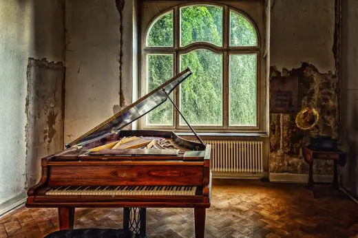 How much does it cost to move a Piano