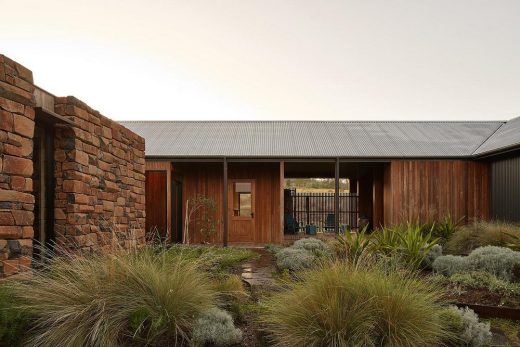 House in the Dry Tamworth NSW