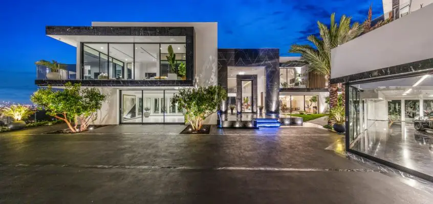 Powerball Winner Mansion, Los Angeles