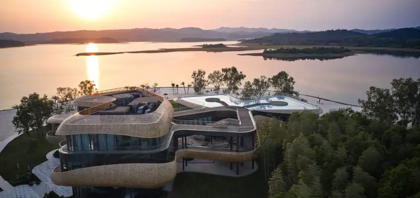 White Crane Lake Visitor Centre, Jiangxi, China