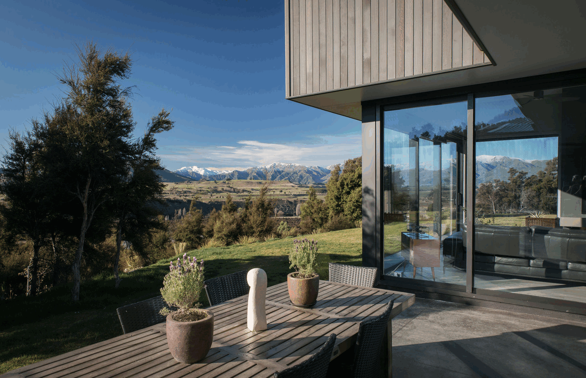 Modern Otago home South Island NZ