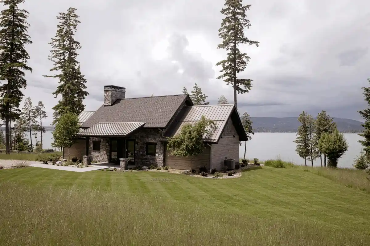 Knighthawk Lodge, Polson, Montana house