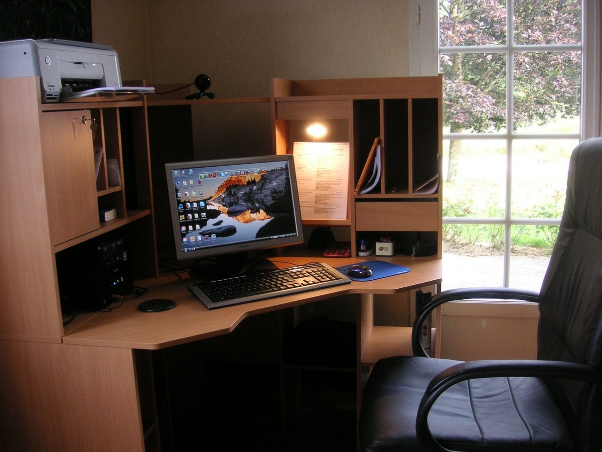 How to set up a productive home office