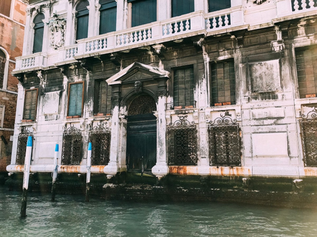 When was the first casino built - building in Venice, Italy