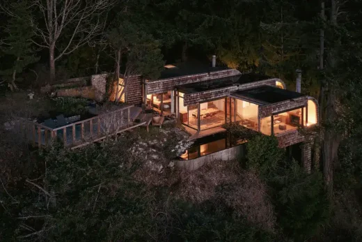 Downs House II, West Vancouver, Canada