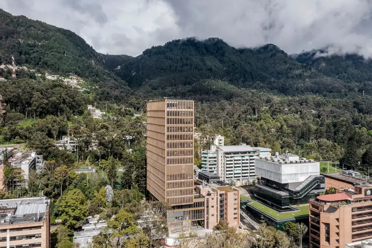 Engineering Labs at Pontificia Universidad Javeriana Bogota